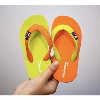 รองเท้าแตะทูโทนเด็ก พื้นนิ่มใส่สบาย ไม่ลื่น น้ำหนักเบา มีหลายสีให้เลือก