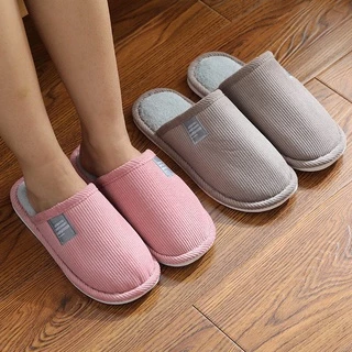รองเท้าใส่ในบ้าน พื้นยาง กันลื่น slipper สลิปเปอร์ สีพื้น (JIE)