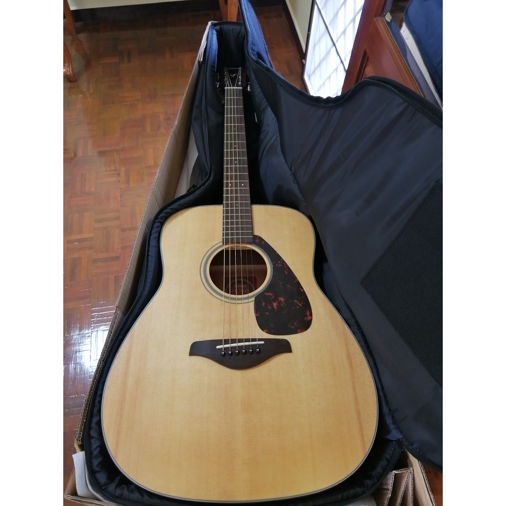 กีตาร์ Yamaha FG-700S มือสอง