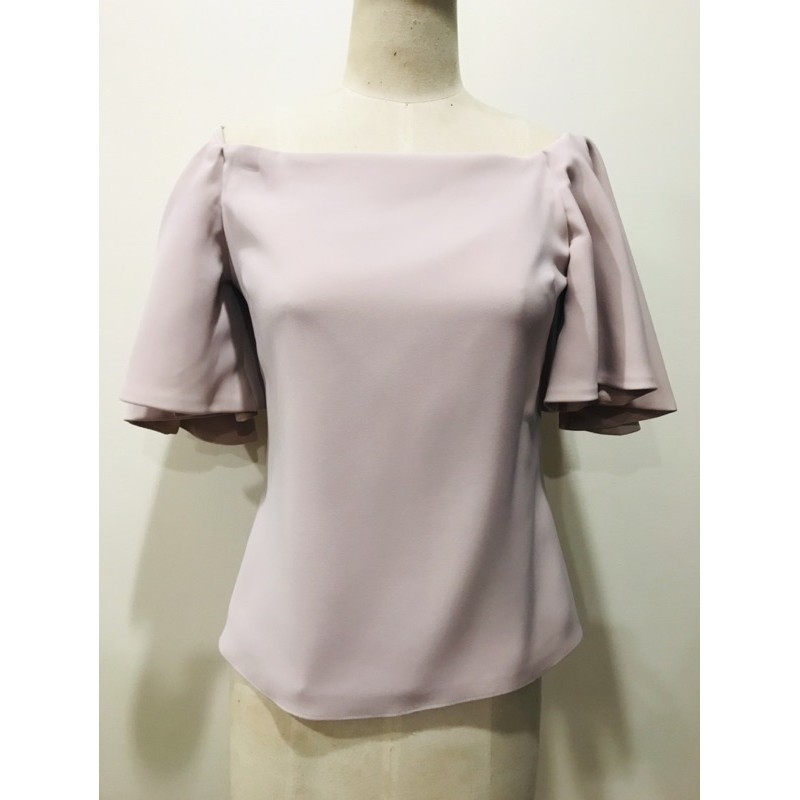 NICHP (new) เสื้อเปิดไหล่ แขนระบาย สีนู้ด nude Top blouse เสื้อมือสอง ชุดมือสอง
