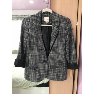 เสื้อ Blazer มีปกสีเทา