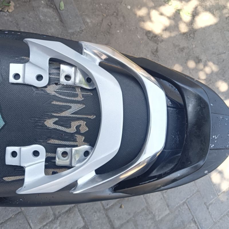 อุปกรณ์จัดฟัน Jupiter Z, อุปกรณ์จัดฟัน Jupiter Z, ที่จับเบาะ Jupiter Z, ขายึดเบาะ Jupiter Z, เหล็กดั