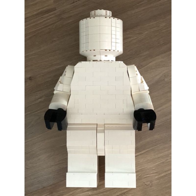 Mega figure brick ( third party parts)+lego minifigure moc สีขาว. ( parts lego แท้ ทั้งหมด)