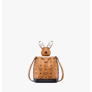 📮 ส่งฟรี ‼️ MCM ZOO RABBIT DRAWSTRING BAG IN VISETOS LEATHER MIX  / กระเป๋าสะพายแท้💯