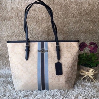 ZIP TOP TOTE IN SIGNATURE JACQUARD WITH STRIPE (COACH F39043)