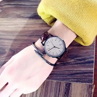 RNwatches นาฬิกา นาฬิกาข้อมือ นาฬิกาข้อมือผู้หญิง นาฬิกาแฟชั่น นาฬิกาของผู้หญิง รุ่น LC-012 (สีน้ำตาล)