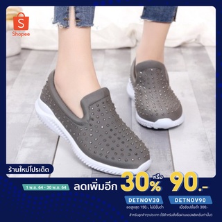 [ลด30%ใช้โค้ด DETNOV30] Toe-in รองเท้าผ้าใบเสริมส้น ใส่เบาสบาย สีเทา รหัสสินค้า L-0114