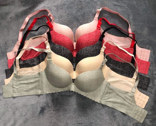 บราไร้ขอบฟองหนา ไร้โครง รุ่นใหม่ ตะขออัดกาวเรียบ - รูปที่ 2