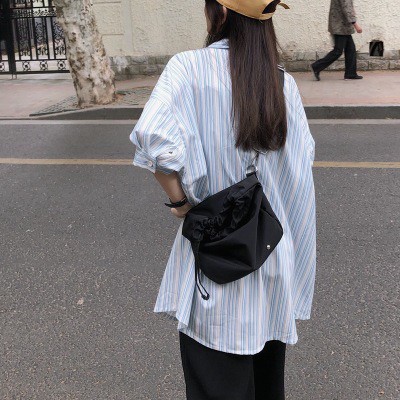 กระเป๋าสะพายข้าง Off-Black nylon F119