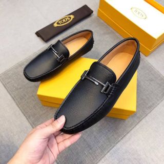 รองเท้า Tod men loafer หนังแท้ สีดำ