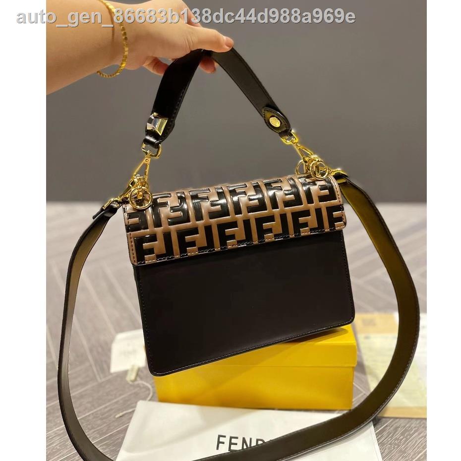 Physical shooting of the new Fendi women s shoulder bag - c89cf8i1qr ...