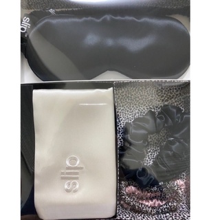 พร้อมส่ง slip ปลอกหมอน ขนาด queen size 20” x 30” สี ขาว และ ผ้าปิดตา สีดำ