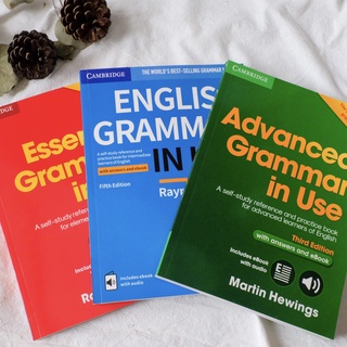 1 ชุด / 3 เล่ม รุ่นล่าสุดของ ENGLISH GRAMMAR IN USE ไวยากรณ์ภาษาอังกฤษ หนังสือ เหมาะสำหรับทุกคน คุณภาพดีสุดๆ