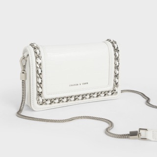 (งานแท้/พร้อมส่ง) Charles &amp; Keith~Croc-Effect Chain-Trimmed Clutch ~หน้าโซ่คลอใหม่