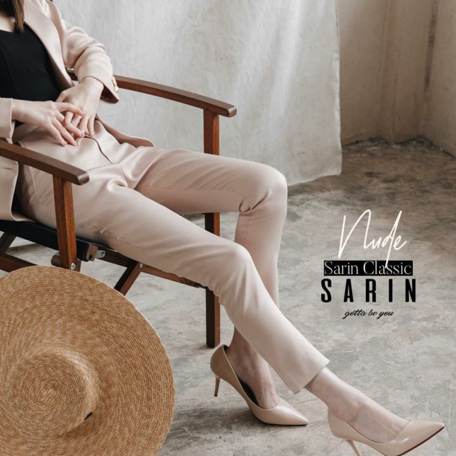 ✨NEW✨ กางเกง ขากระบอก ขายาว Brand แบรนด์ Sarin Official แท้ Classic Pants กางเกง สี Nude นู้ด Size 2