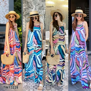 Maxi Dress เดรสยาวสายเดี่ยว ชายผ่าข้าง มีกระเป๋าข้าง