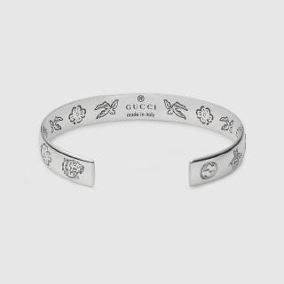 Gucci "Blind For Love" สร้อยข้อมือเงิน หนึ่งขนาด