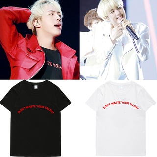 BTS Kim Seok Jin คอนเสิร์ตเสื้อยืดเดียวกัน