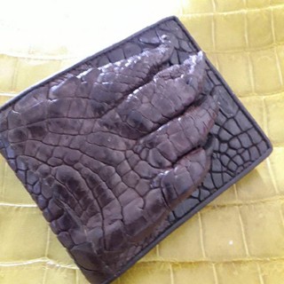 crocodile paw wallet   กระเป๋าหนังจระเข้แท้