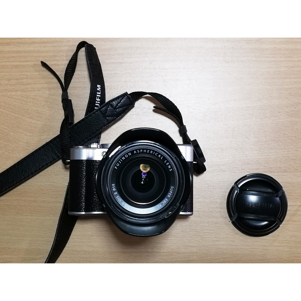 กล้องถ่ายรูป Fuji XA10 มือสอง สภาพดี ใช้งาน 100% ส่ง EMS ฟรี!