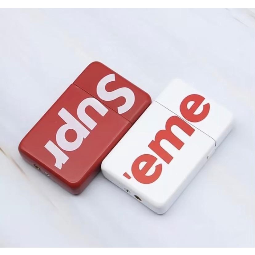 ไฟแช็คทรงzippo ลาย supreme เติมแก๊ส ไฟฟู่