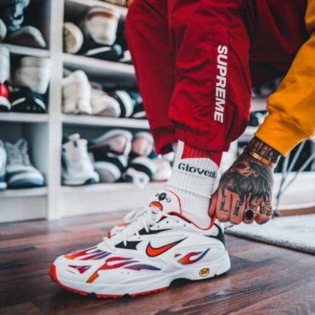 supreme spectrum nike