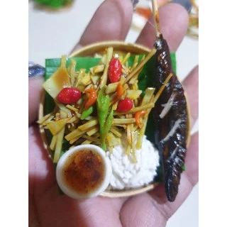 งานปั้นชุดส้มตำต่างๆ มีตำหอยแคลง/ตำปลาร้าเสริฟพร้อมปลาดุกย่าง/ตำถาดใแหนมหมูยอ