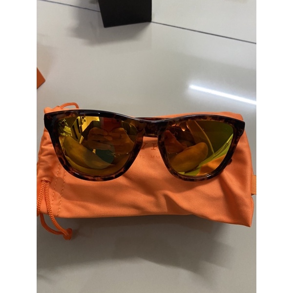 CLERANCE OLDSTOCK ️ ️HAWKERS แว่นกันแดด Carey Sunset