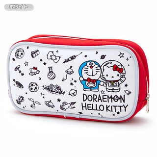 กระเป๋า Doraemon meets Hello Kitty สีขาวขอบแดง ทำจากผ้าแต่แข็งอยู่ทรง ขนาด 18 x 10 x 5 ซม.