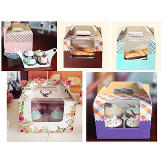 กล่องคัพเค้กกระดาษหูหิ้วใส่ได้ 4 ชิ้น cupcake 4ช่อง พร้อมฐานรอง
