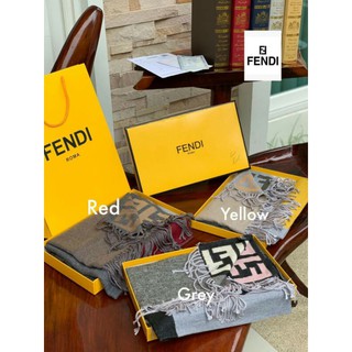 Fendi Scarves For Women’s Accessories  แบรนด์แฟชั่นชั้นนำจากอิตาลี