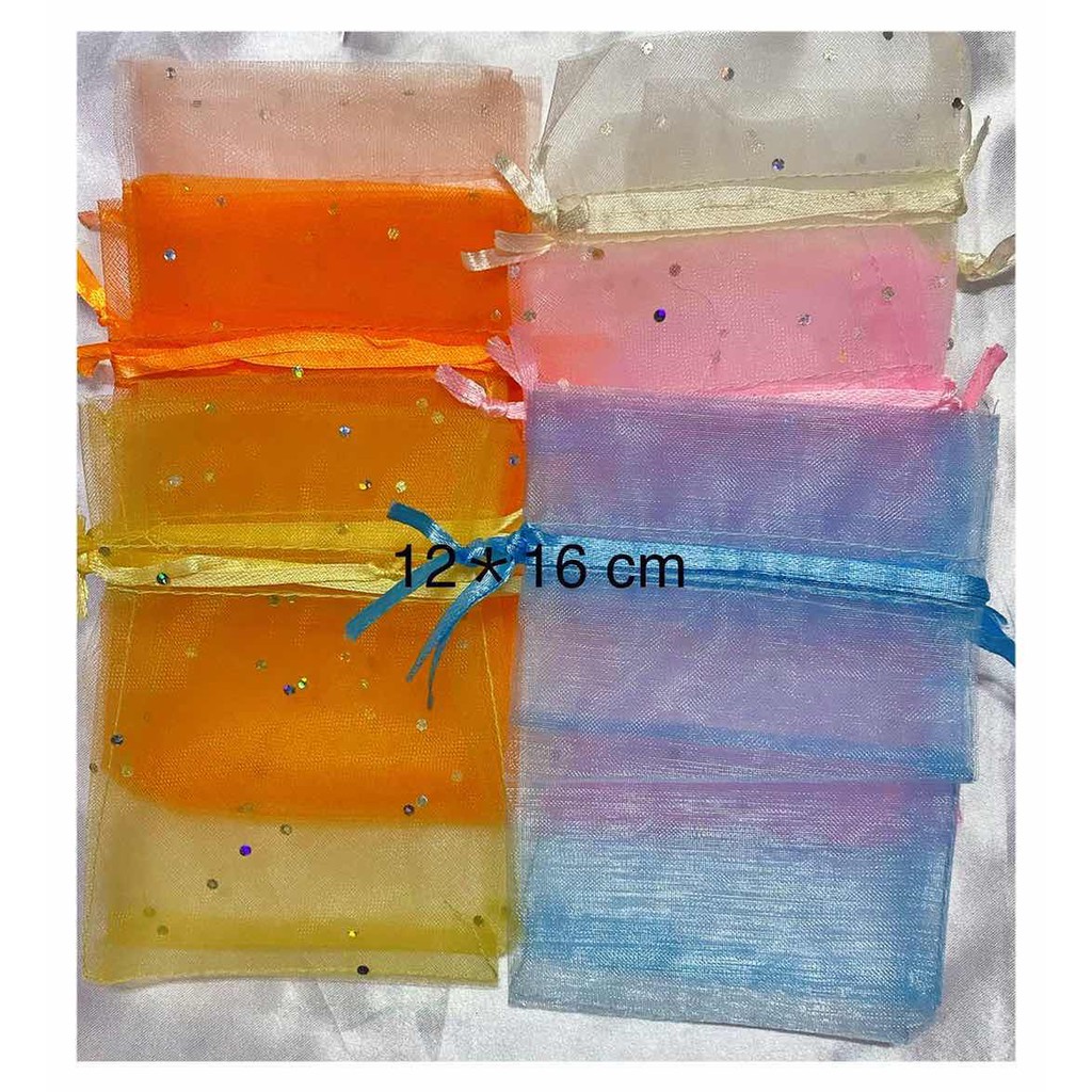 ถุงผ้าแก้ว 12* 16 ซม.มีหลากหลายสี ใช้ใส่ของชำร่วย รอบละ100ใบ