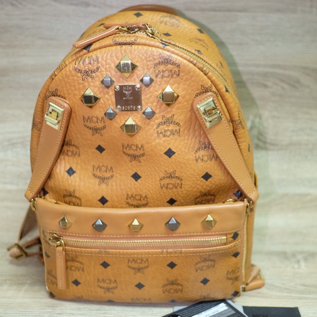 กระเป๋าเป้ mcm ของแท้ มือ2 ไซส์ s