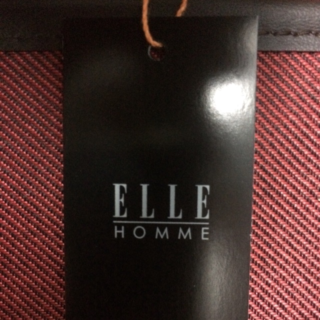 กระเป๋าเดินทาง Elle Homme ราคาป้าย 3,290.-