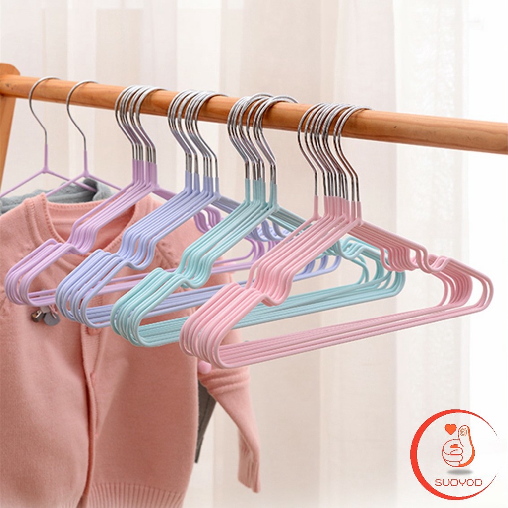ส่งแบบสุ่มสี ไม่กินเนื้อที่ ไม้แขวนเสื้อสแตนเลส หุ้มยางกันลื่น ไม่หัก ไม้แขวนเสื้อ หุ้มยางกันลื่น แพค 10ชิ้น coat hanger