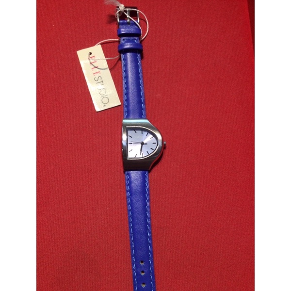 นาฬิกาผู้หญิง ELLE Paris  สายหนัง คลาสสิก ระบบควอตซ์ กล่องพร้อมใบประกัน 1ปี