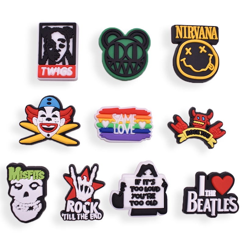 การ์ตูน Misfits Rock Series Jibits Croccs รองเท้าอุปกรณ์เสริม croce Jibit Charm Pins สําหรับชายรองเท