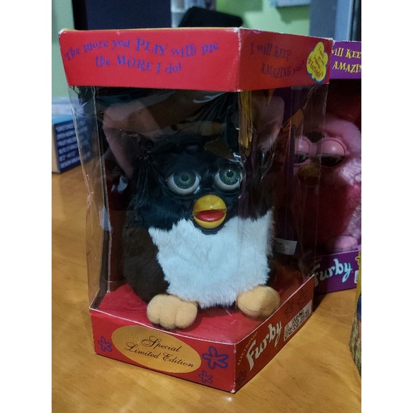 Furby Hasbro 1998 USA New! ตุ๊กตา เฟอร์บี้ รับปริญญา Robot กล่องไม่เคยเปิด ของสะสม แท้!