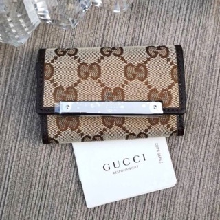 ราคา 5,190.- Gucci พวงกุญแจ มีการ์ด กล่อง ถุงผ้า