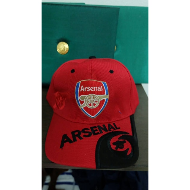 หมวก arsenal