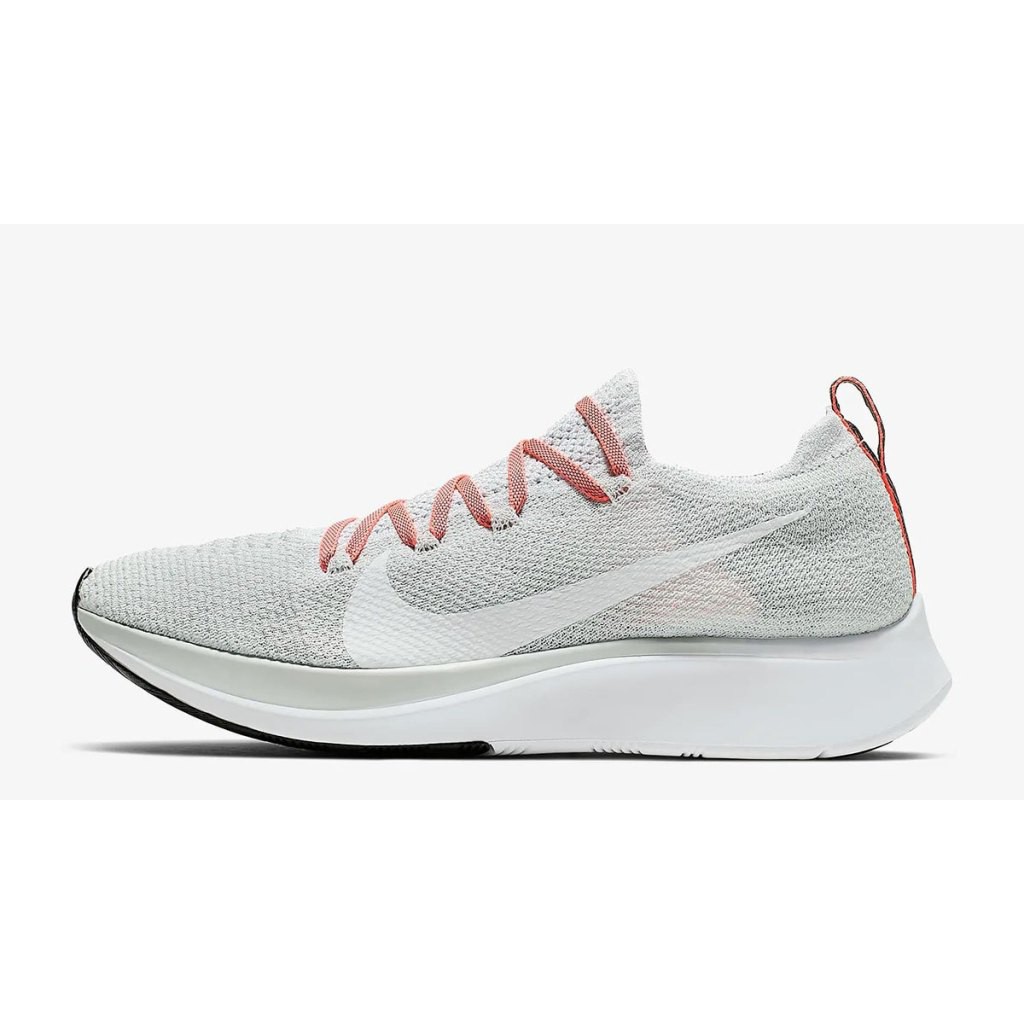 w nike zoom fly flyknit