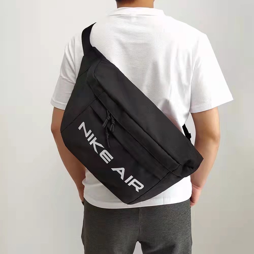 แท้ 100% กระเป๋าคาดอก คาดเอว Nike Tech hip pack กระเป๋าคาดเอว Nike Tech