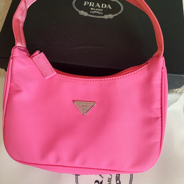 prada hobo vintage