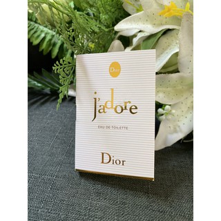 Dior jadore   มินิ vial  • 2ml.  • 1ชิ้น ส่ง 110.- ค่าส่ง30 • ส่ง ยกโหล80.-x 12ชิ้นขึ้นส่งฟรีJadore Labsolu Perfume by