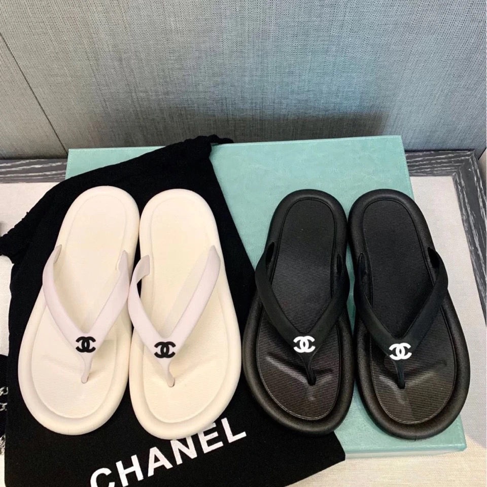 Vintage Shoes Selipar Huruf, Sandal Pantai, Memakai Sandal Jepit, Sandal Retro Klasik