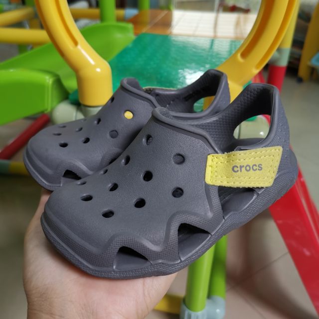 crocs super sport