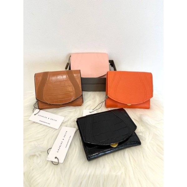 Wallet Charles & Keith 434 mini short Wallet