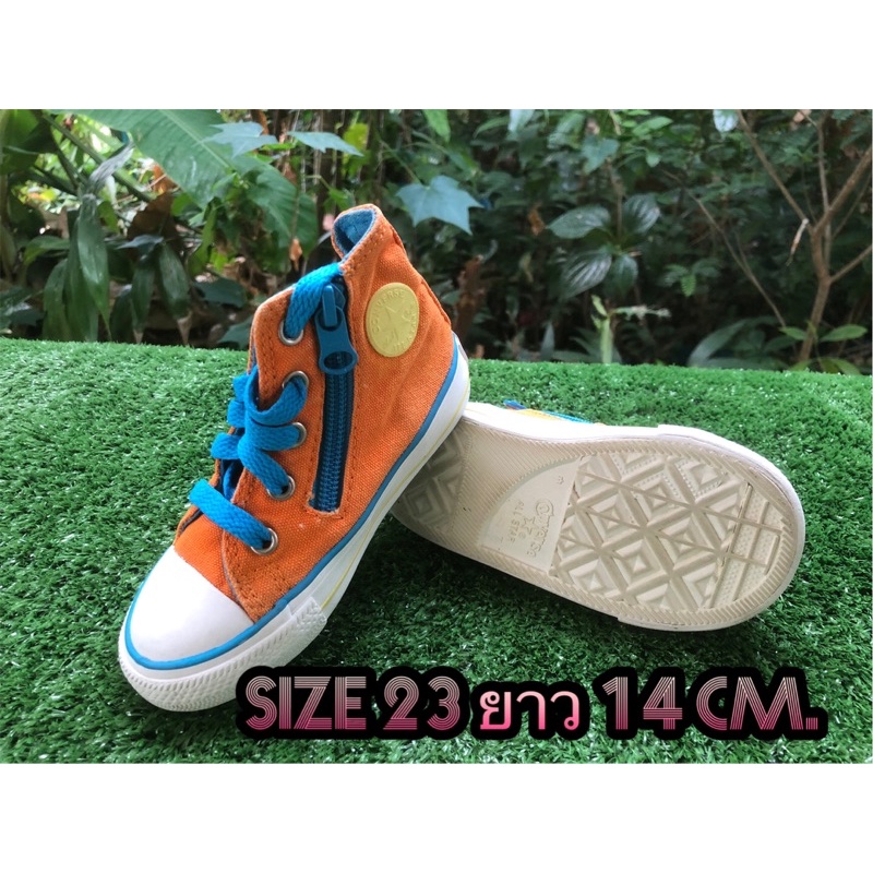 รองเท้าเด็ก Converse All Star  หุ้มข้อมือสอง สีส้ม คของแท้ 100 % สวยๆ สภาพแน่นๆ size 23 ยาว 14 cm.