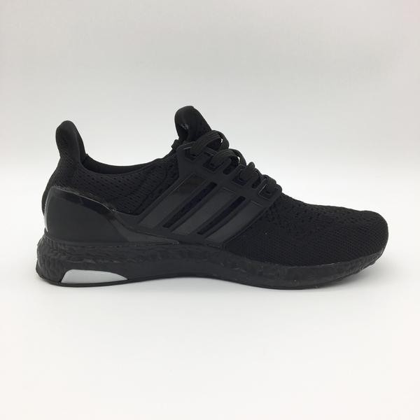 Cheapest Price Adidas Ultra BOOST Triple สีดำ ล่าสุด Adidas Ultra Boost Triple Grey 3.0 CG3041 สีเทาเงินจุด US9.5 10