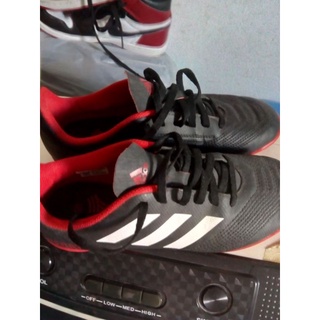 adidasดำคาดขาวพื้นแดง